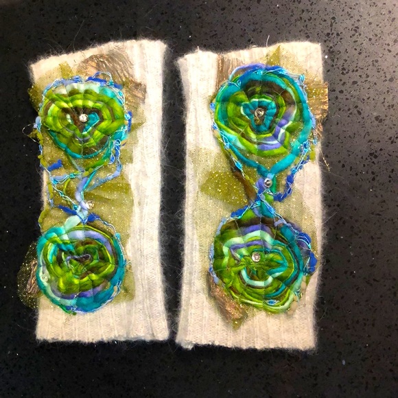 Fingerless gloves/ hand warmers - Picture 2 of 5